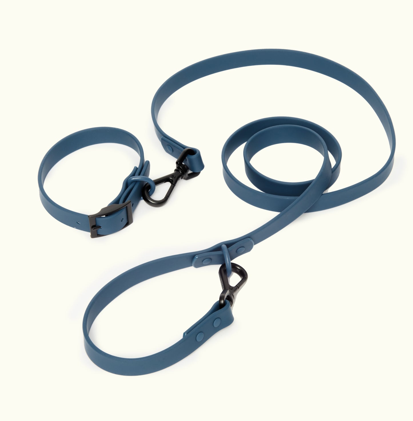 Skin-Friendly Waterproof Pet Leash – Antifouling Design